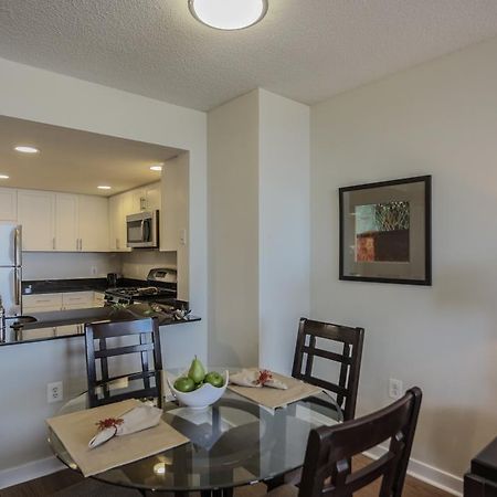 Madison Hospitality At 1401 Joyce Street 阿林顿 外观 照片