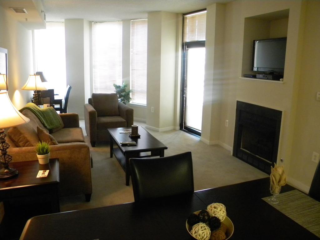 Madison Hospitality At 1401 Joyce Street 阿林顿 客房 照片