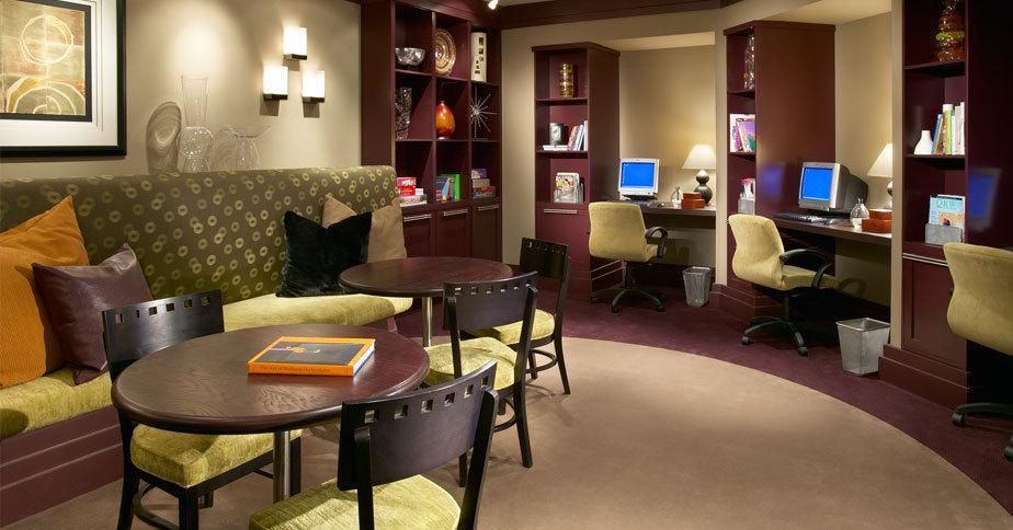 Madison Hospitality At 1401 Joyce Street 阿林顿 外观 照片